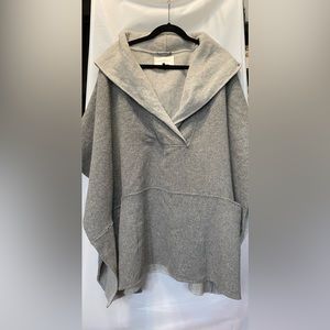 NWOT Hailstone Gray Poncho
